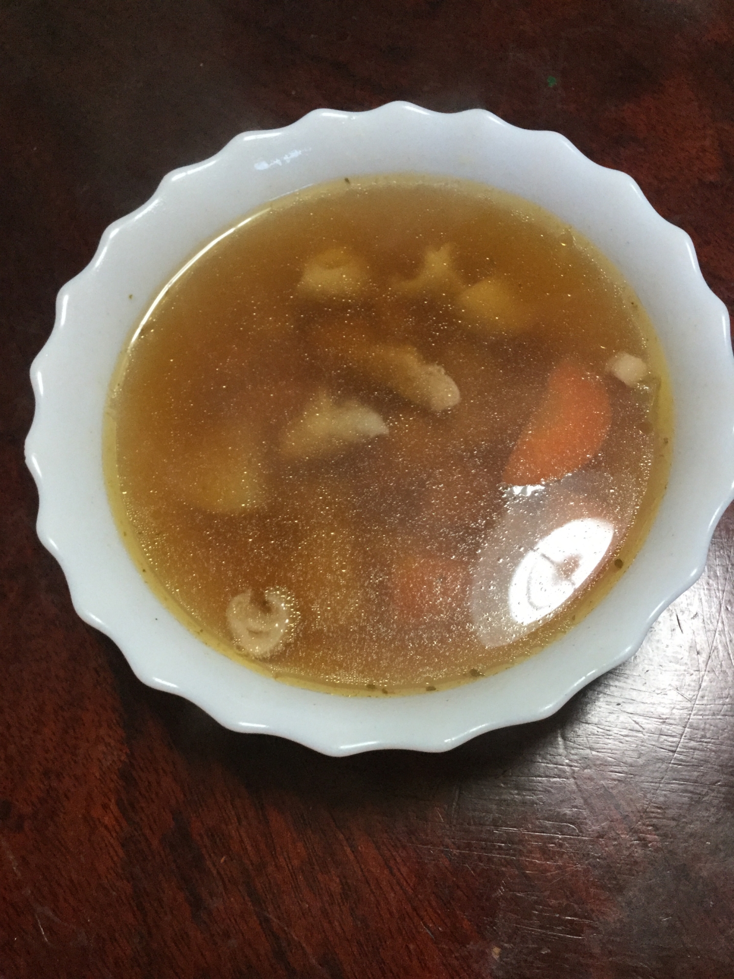 鶏モモと野菜のプチオニオンスープ。