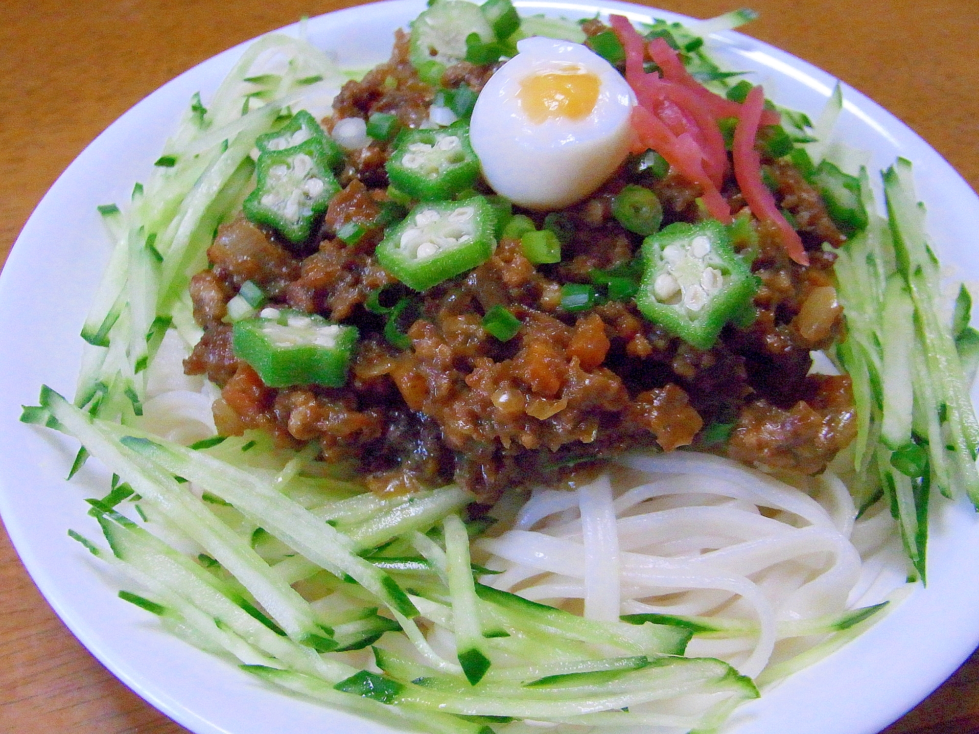 ドライカレーのせ冷製うどん