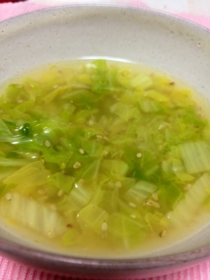 白菜と胡麻のとろとろ中華スープ