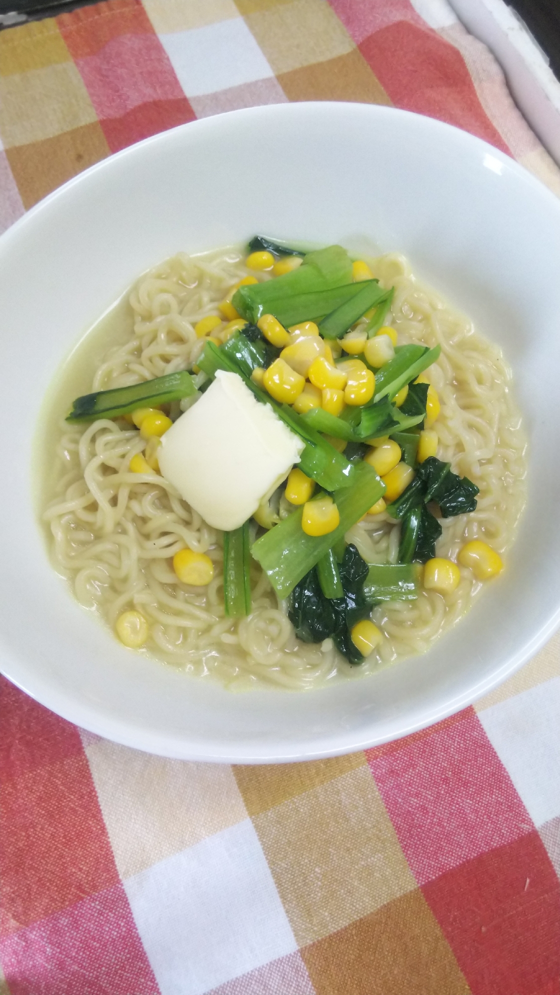 インスタントラーメンアレンジ 塩バターラーメン レシピ 作り方 By おこち 楽天レシピ