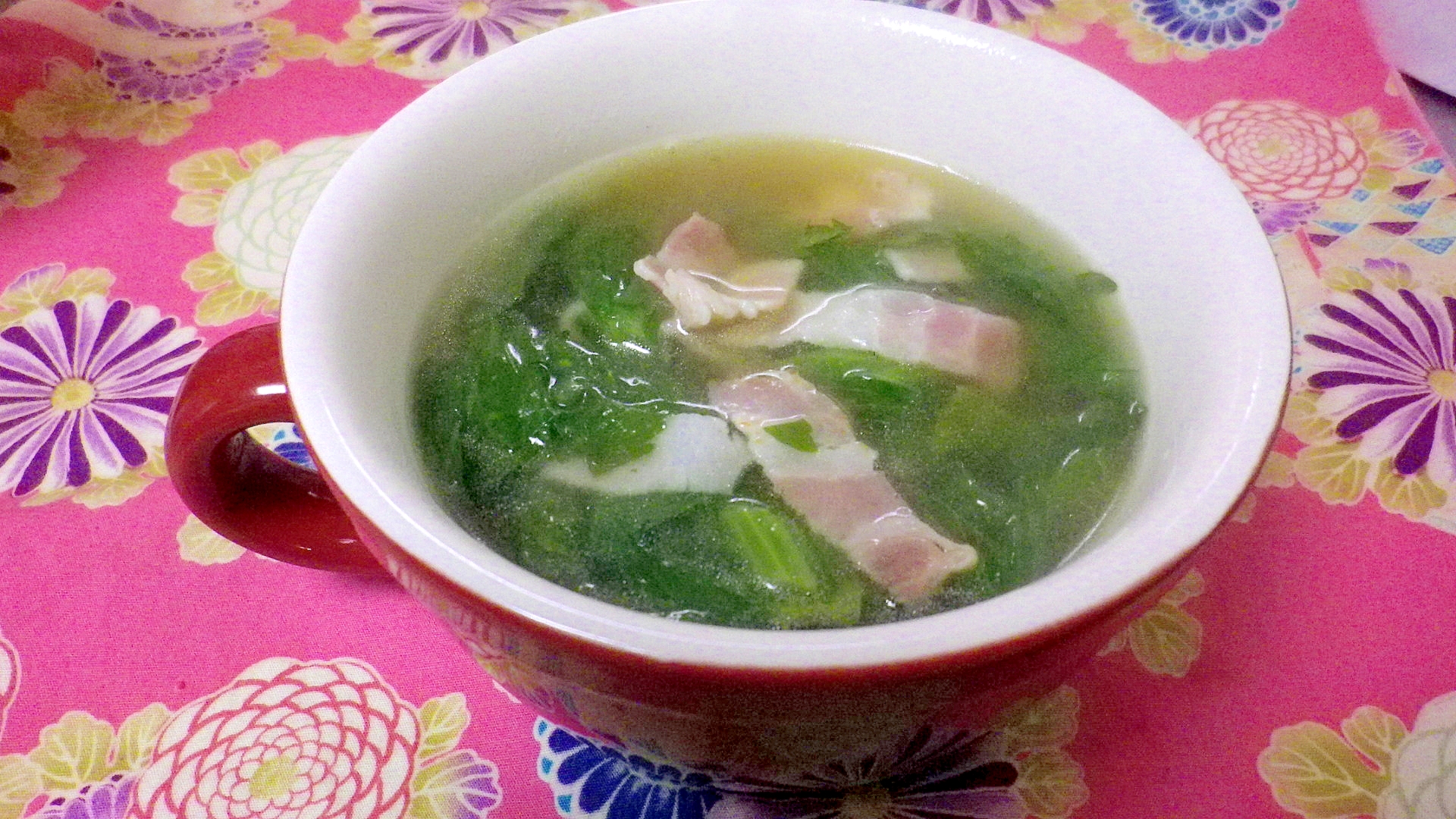 ベーコンとセロリの葉っぱのスープ レシピ 作り方 By Kirin0218 楽天レシピ