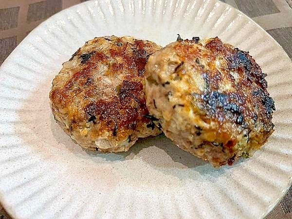 ひじきと豆腐入りハンバーグ