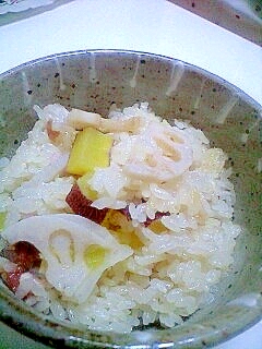 塩麹入り蓮根とさつまいもの身体よろこぶごはん