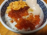 大満足‼ホタテといくらの海鮮丼