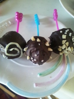 バレンタインのケーキポップ レシピ 作り方 By ゆーひーちょん 楽天レシピ バレンタインのケーキポップ レシピ 作り方 By ゆーひーちょん 楽天レシピ