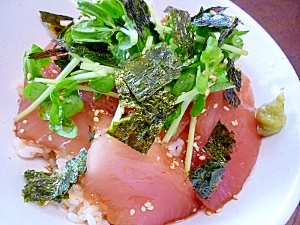 豆苗をたっぷり びんちょう鮪の漬け丼 レシピ 作り方 By Megmako 楽天レシピ