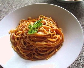 トマト缶で❤ツナのパスタ♪（バジル＆パセリ他）