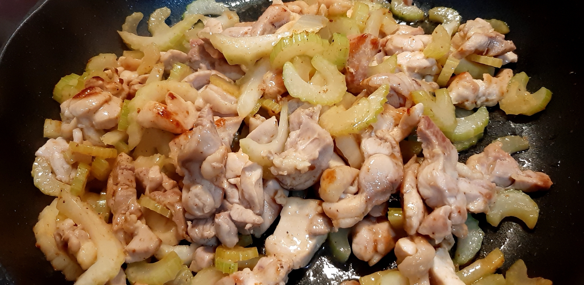 夏はさっぱり 鶏肉の塩レモン炒め レシピ 作り方 By きょんぴか 楽天レシピ