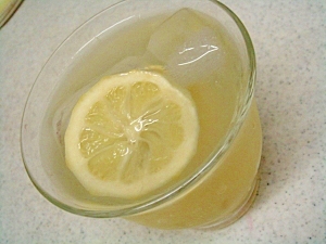 我が家の果肉たっぷりレモネード 塩入り レシピ 作り方 By ねあっっ 楽天レシピ