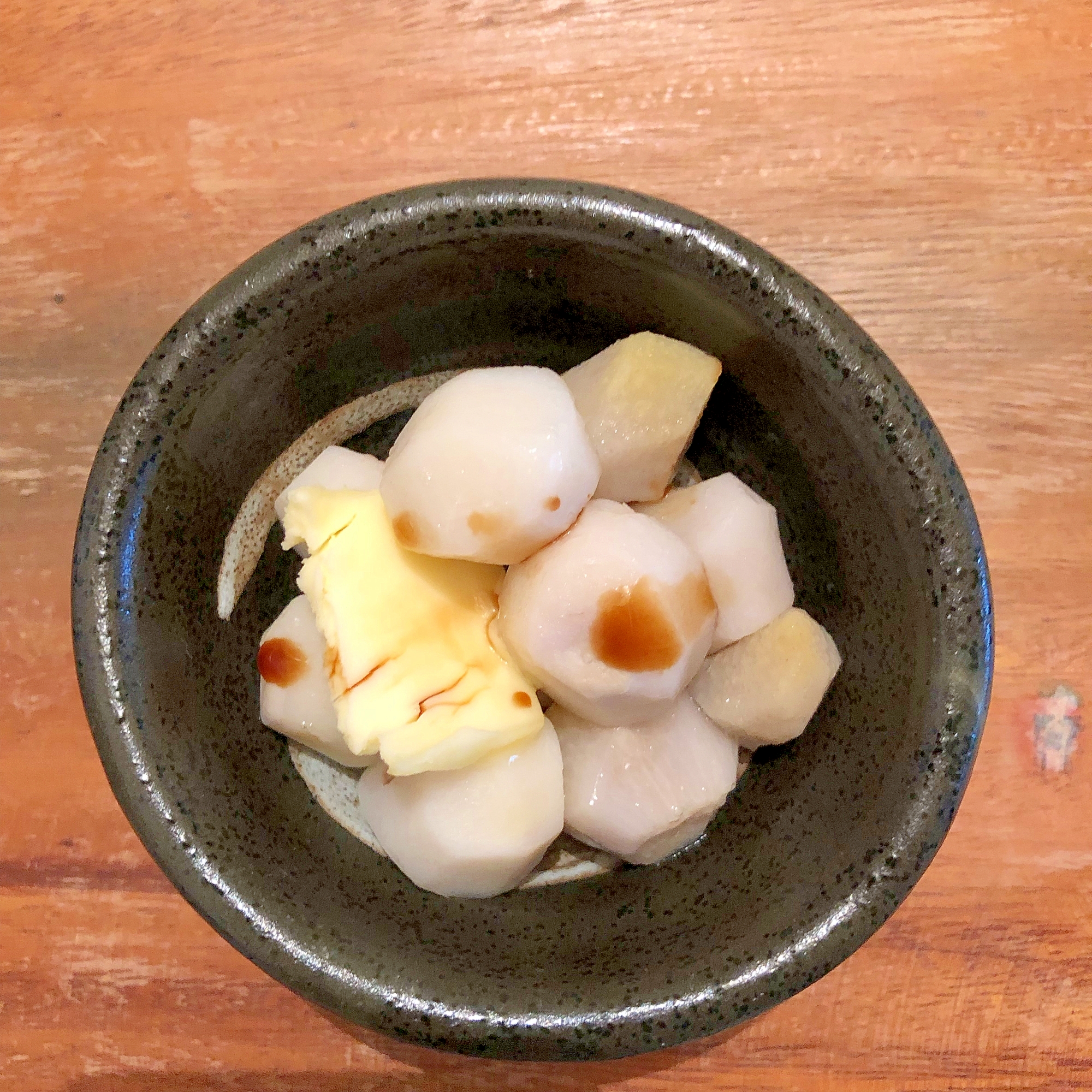 ほくほく美味しい 里芋のバター醤油 ♪