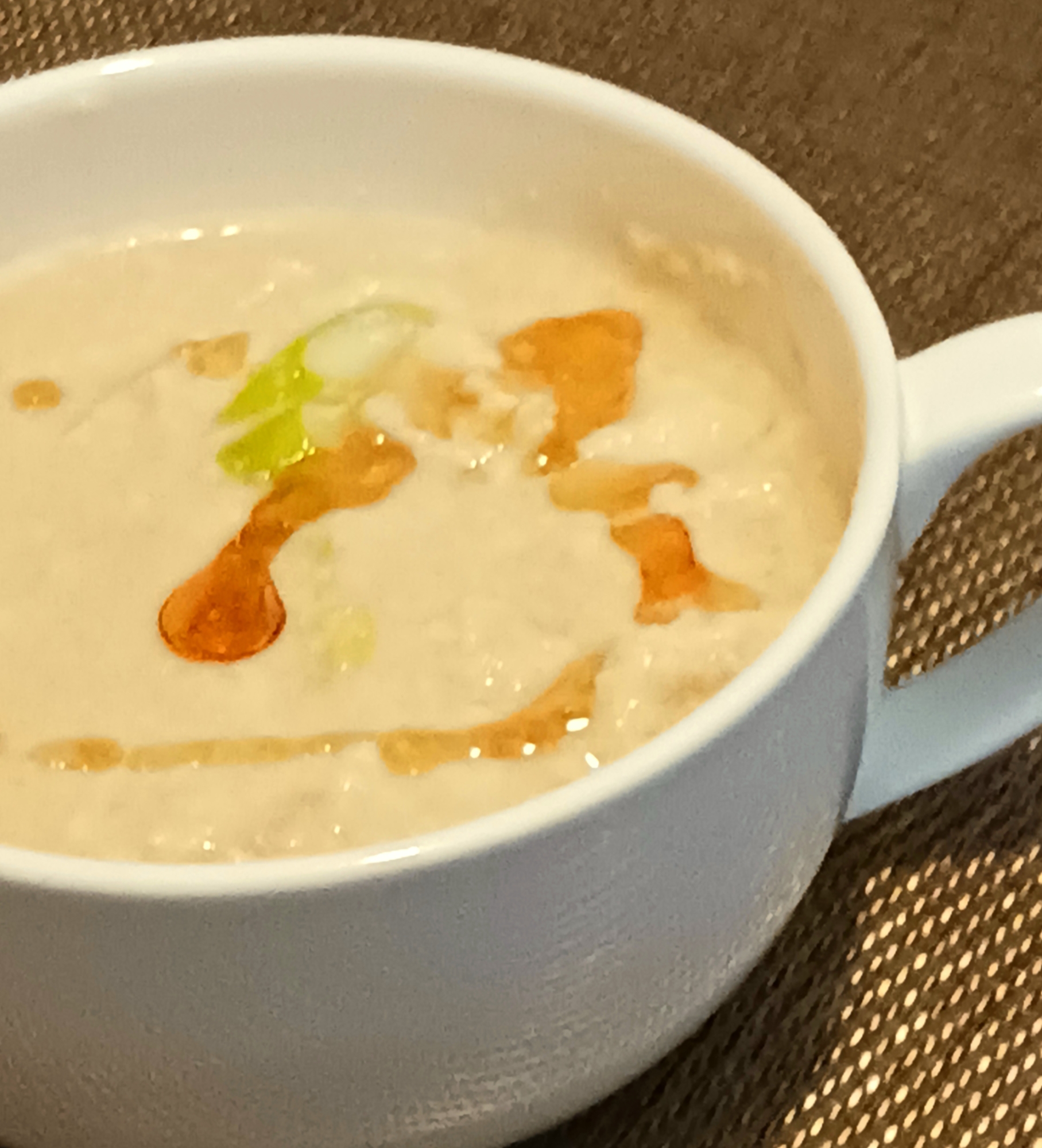 鮭フレークで！酒粕の簡単豆乳スープ