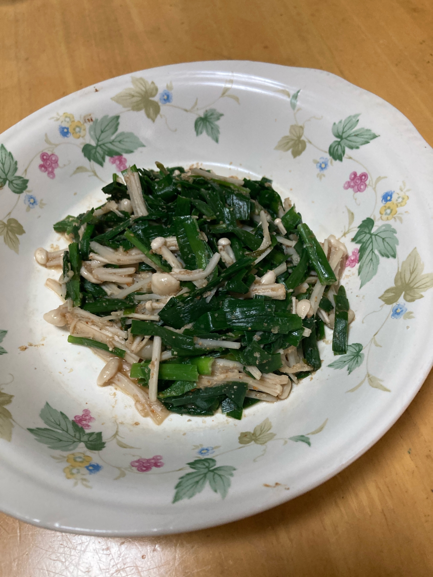 レンジで簡単＊ニラとえのきの和え物