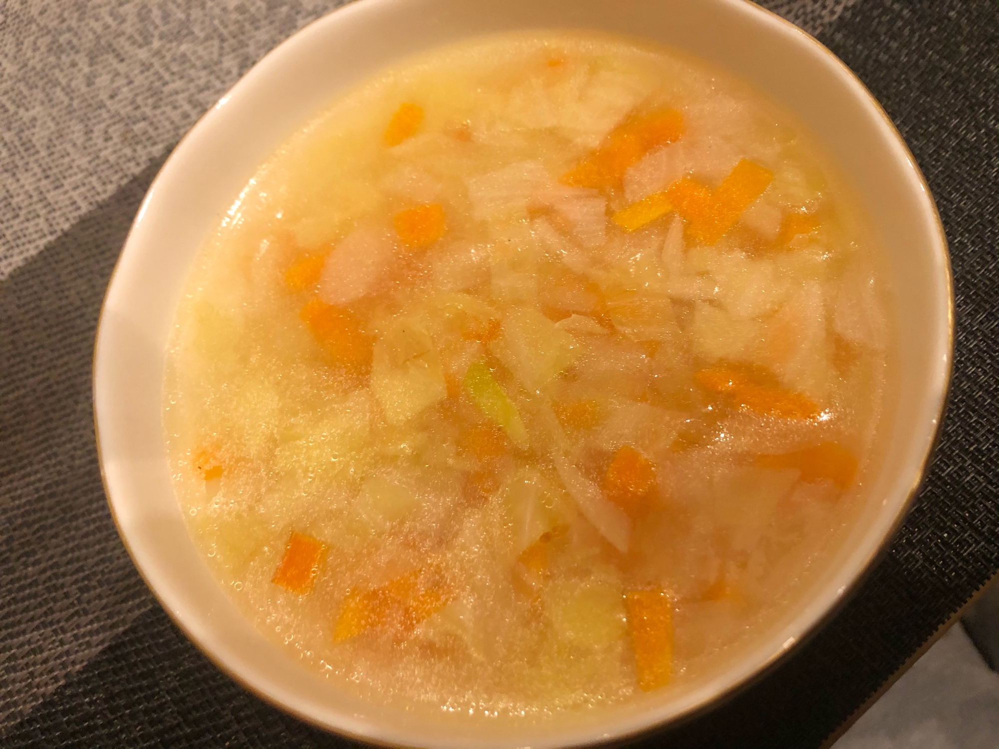 キャベツの中華スープ