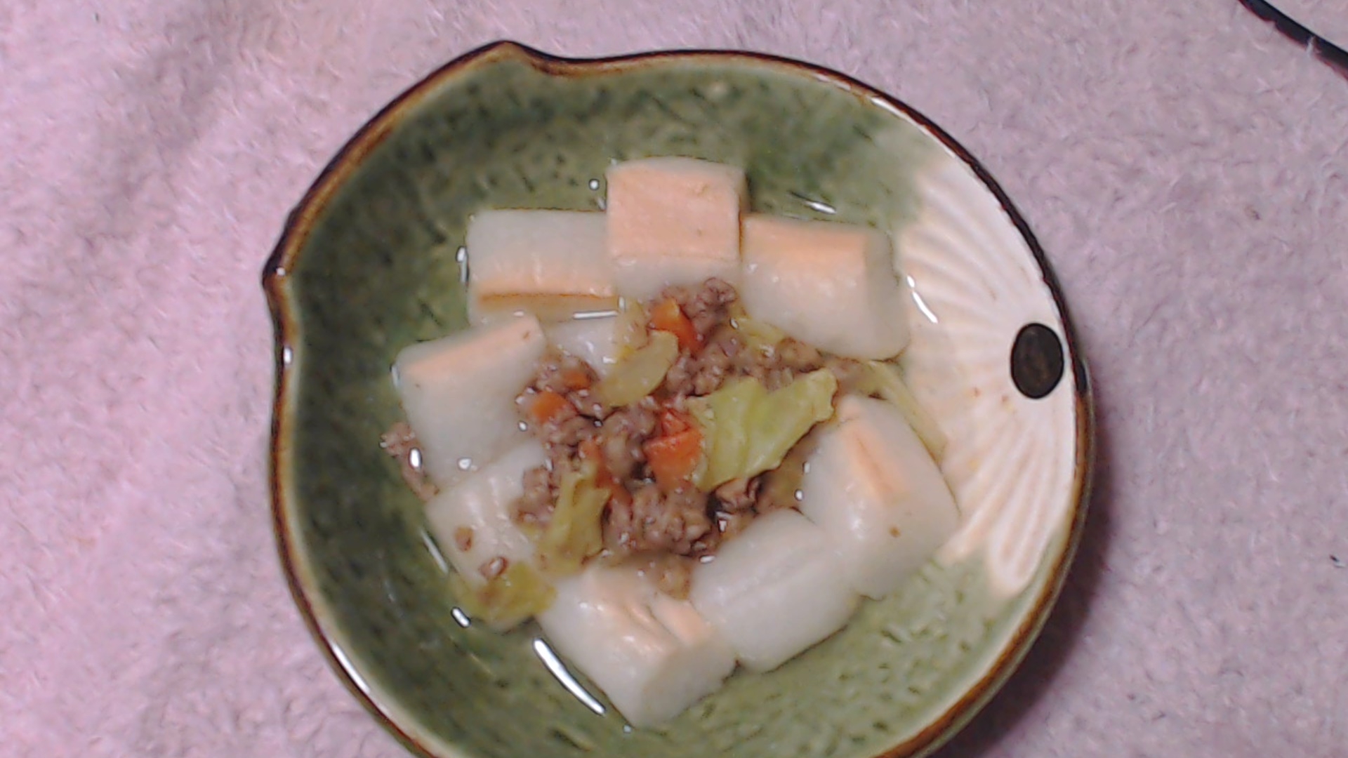 カレー風味ひき肉とお野菜のお吸い物