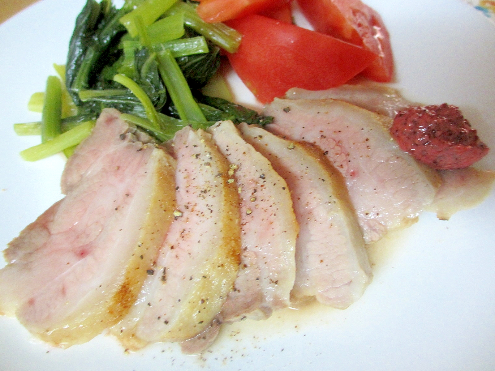 湯銭でしっとり塩麹ローストポーク