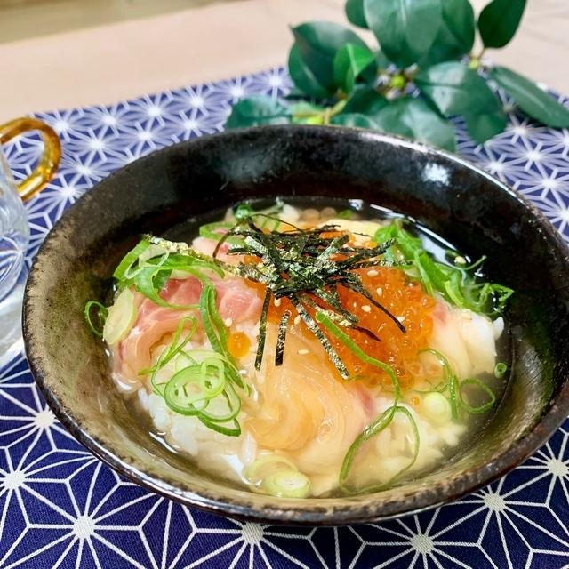 鯛といくらの出汁茶漬け