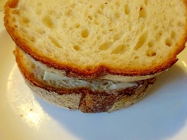 フランスパンで♪サンドイッチ