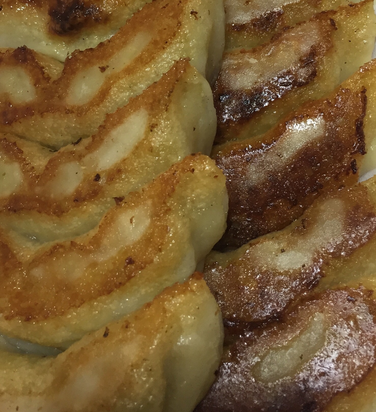 もちもち。手作り餃子の皮