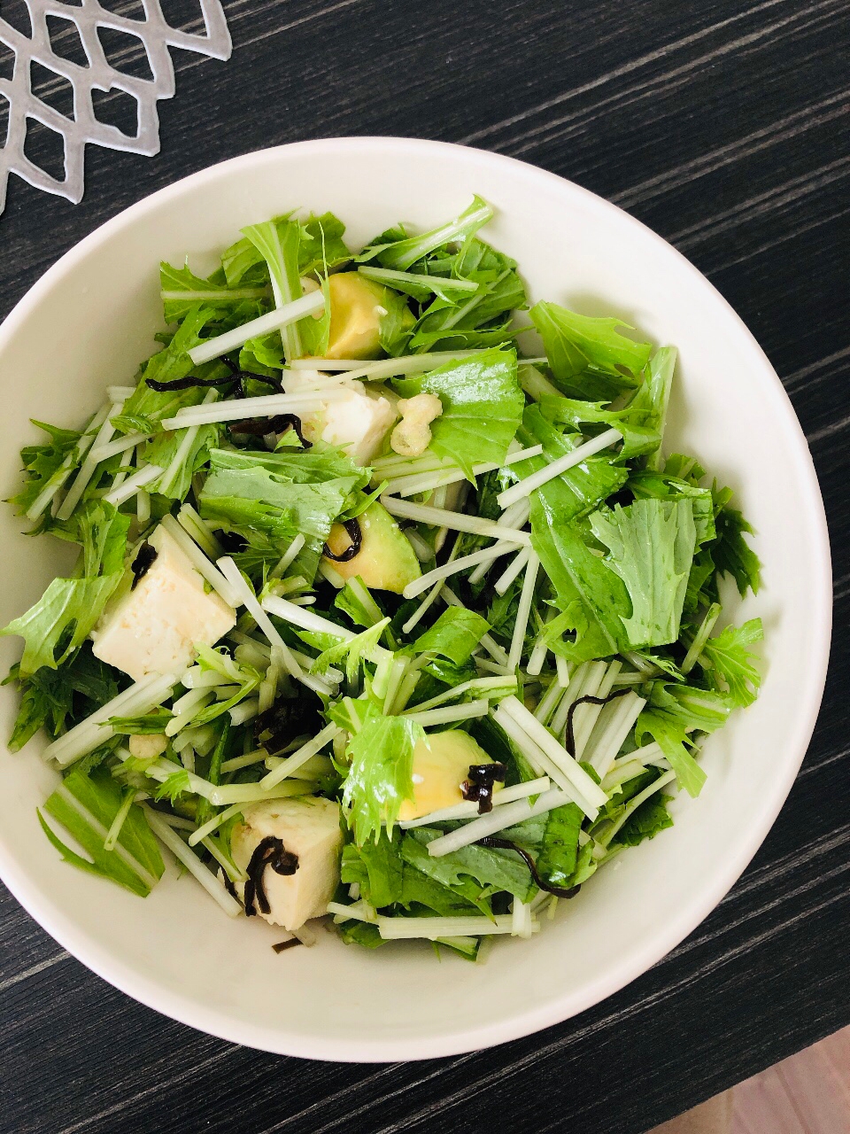 魅惑の☆豆腐とアボカドと水菜の塩昆布サラダ