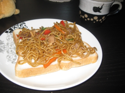 簡単♪焼きそばトースト