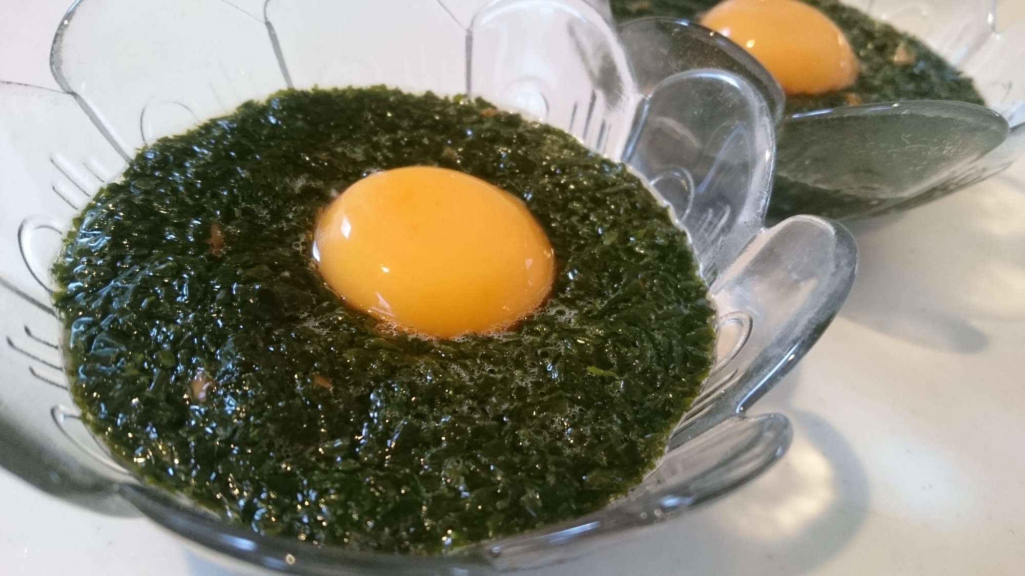 栄養満点 アカモクめんつゆ和え 卵黄のせ レシピ 作り方 By Asian0531 楽天レシピ