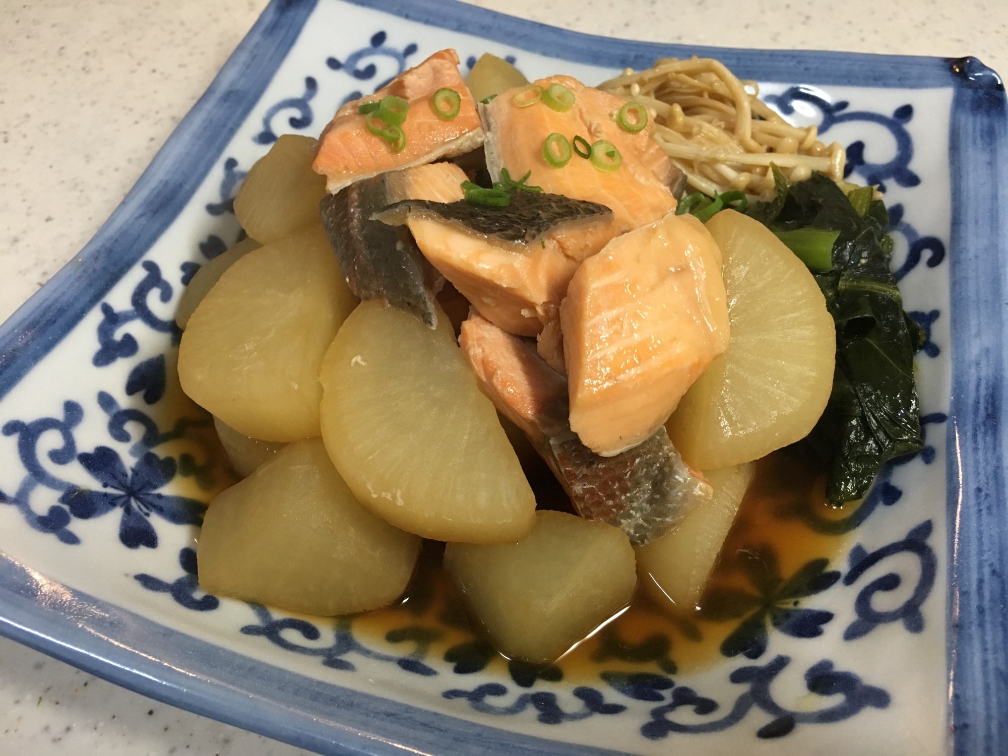 大根と鮭の煮物