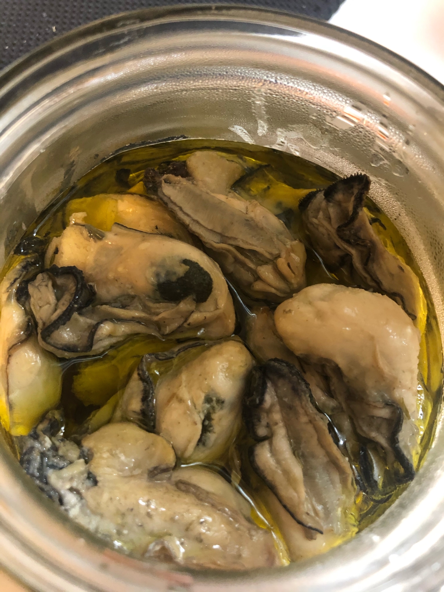 最強おつまみ☆牡蠣の燻製オイル漬け