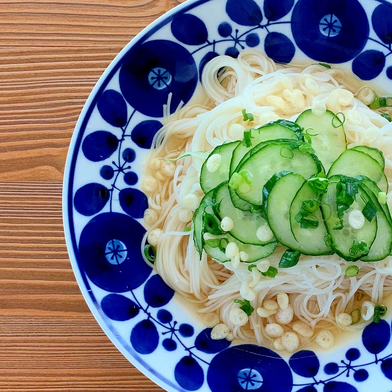 夏野菜でぶっかけそうめん