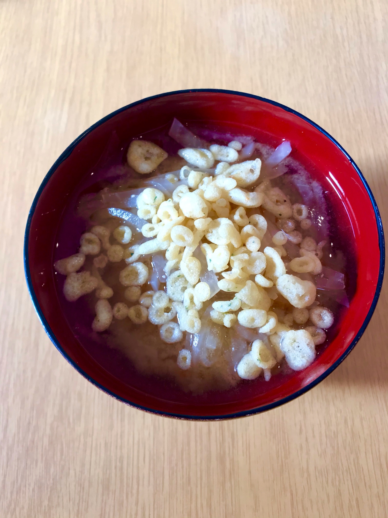 大根と天かすの味噌汁