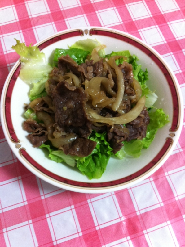 ガッツリ食べたいときは♬ラム肉＆たまねぎの炒め物
