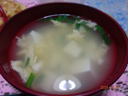 ニラ玉と豆腐のスープ