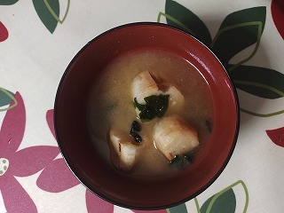 味噌を溶かすだけ!手軽にタンパク質が摂れるお味噌汁