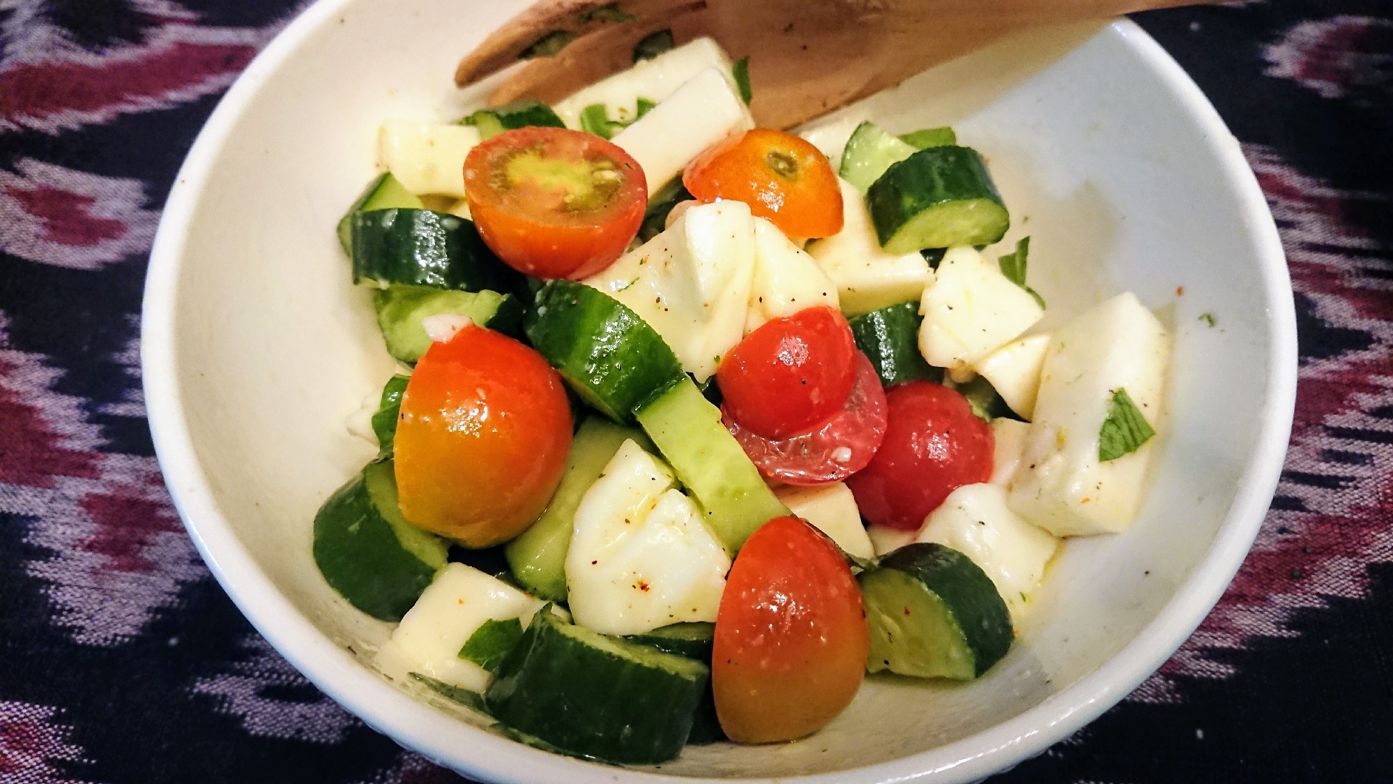 モッツァレラチーズ トマト きゅうりのカプレーゼ レシピ 作り方 By ぴろっき 楽天レシピ モッツァレラチーズ トマト きゅうりのカプレーゼ レシピ 作り方 By ぴろっき 楽天レシピ