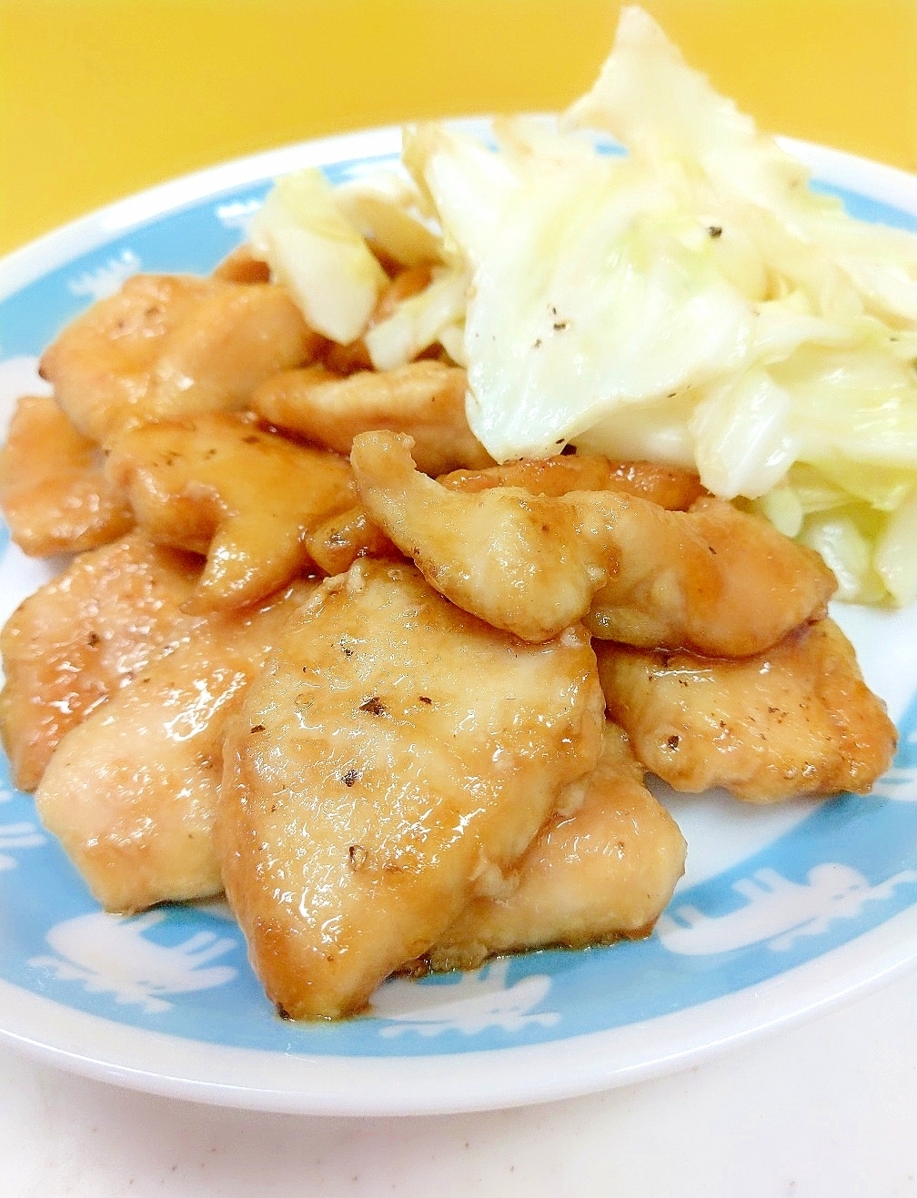 簡単♪(^^)鶏むね肉の甘辛照り焼き＆キャベツ♪