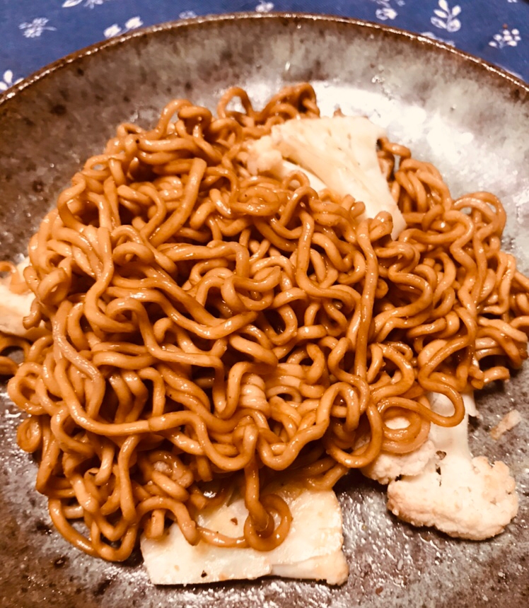 カリフラワーの焼きそば