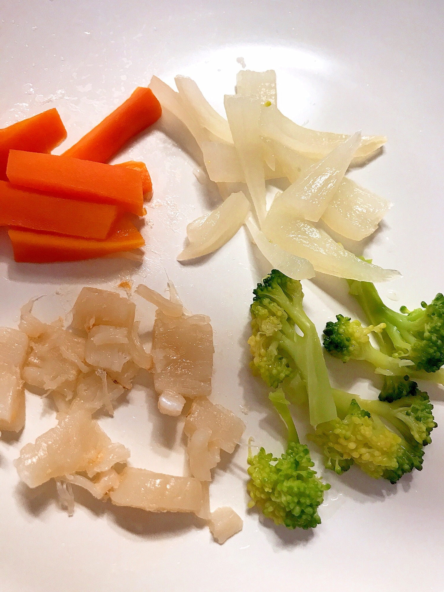 離乳食★質素な野菜と高級ホタテのカラフルプレート