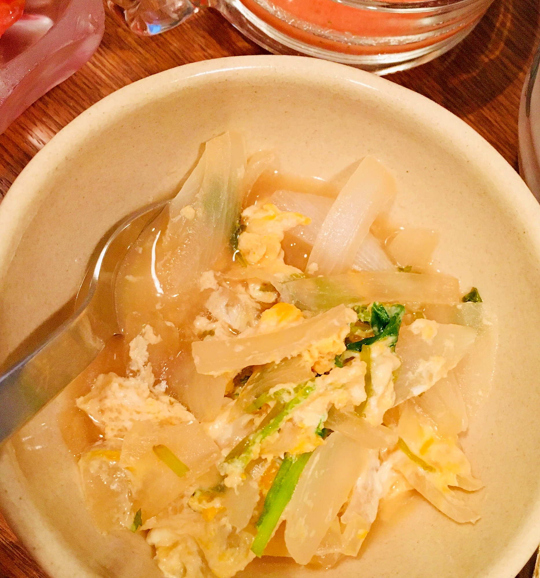 三つ葉と新玉ねぎの卵とじ