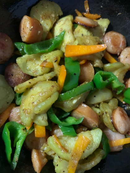 なすとピーマンのカレー炒め物