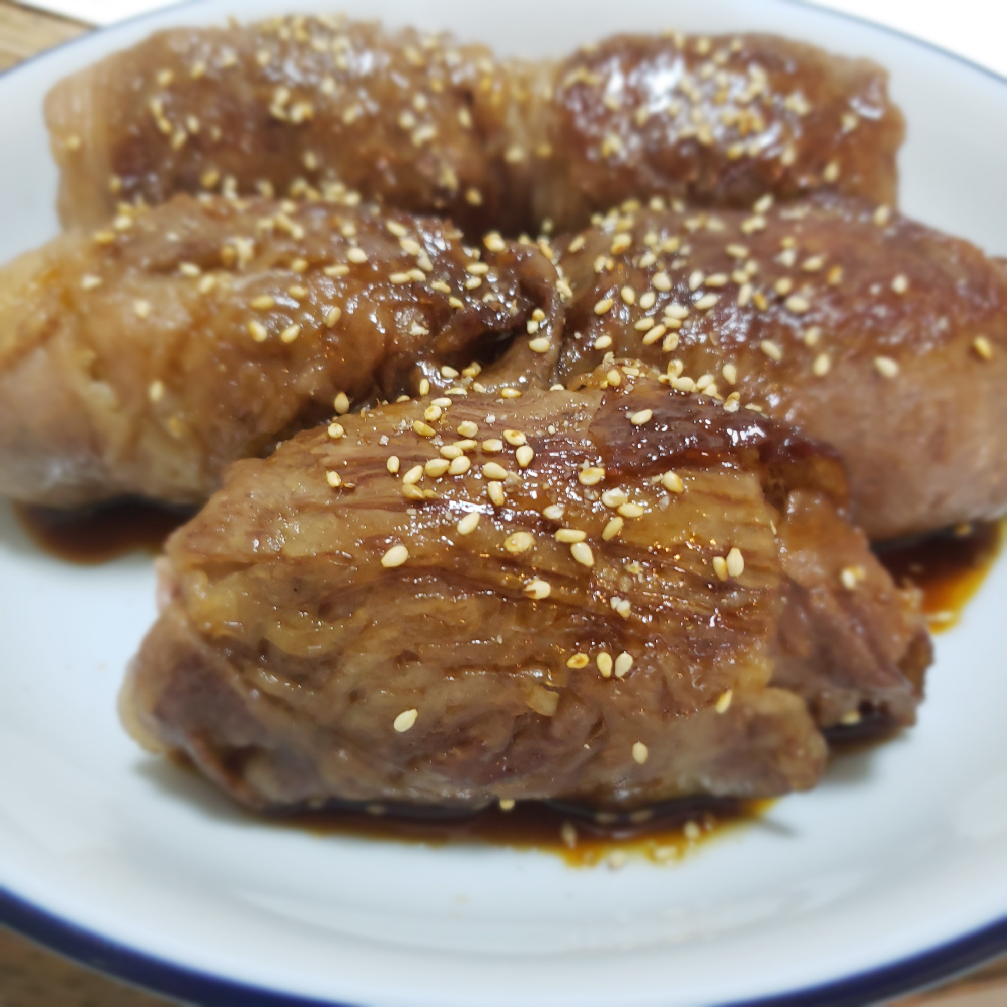 すき焼きの残りで！わさび飯の肉巻きおにぎり