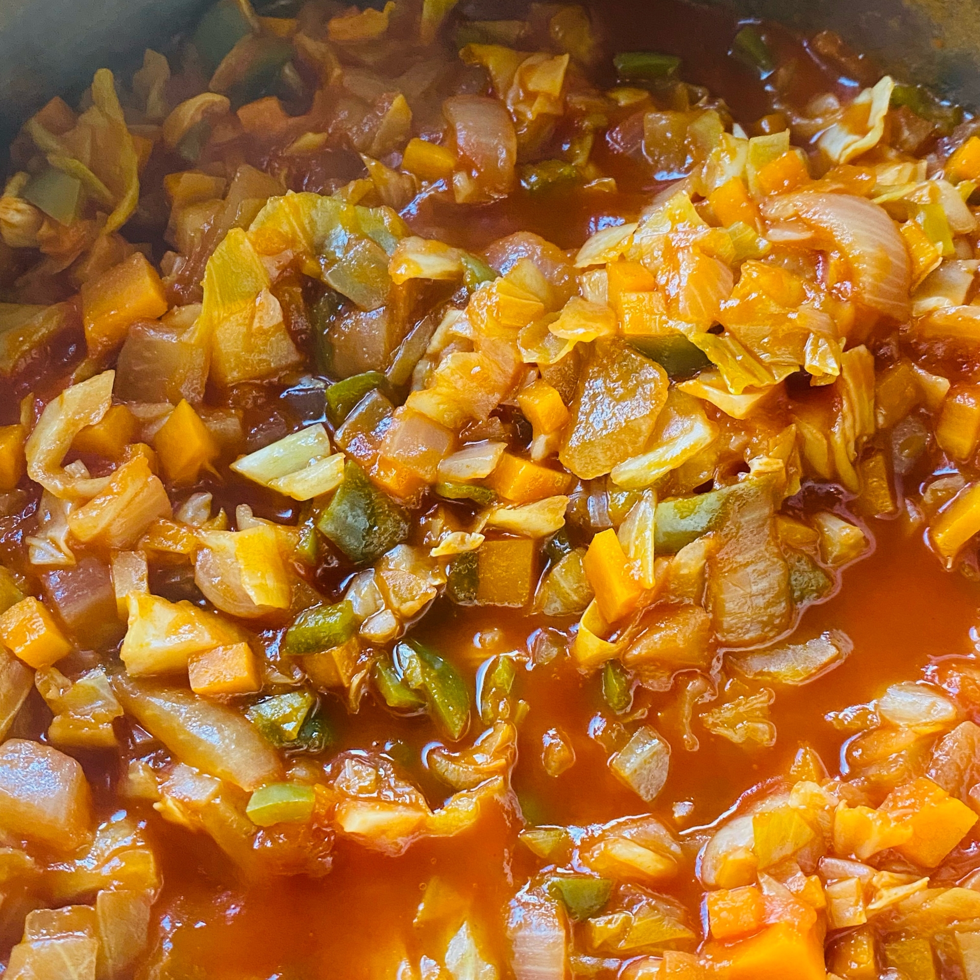 野菜を食す！野菜たっぷりトマトスープ