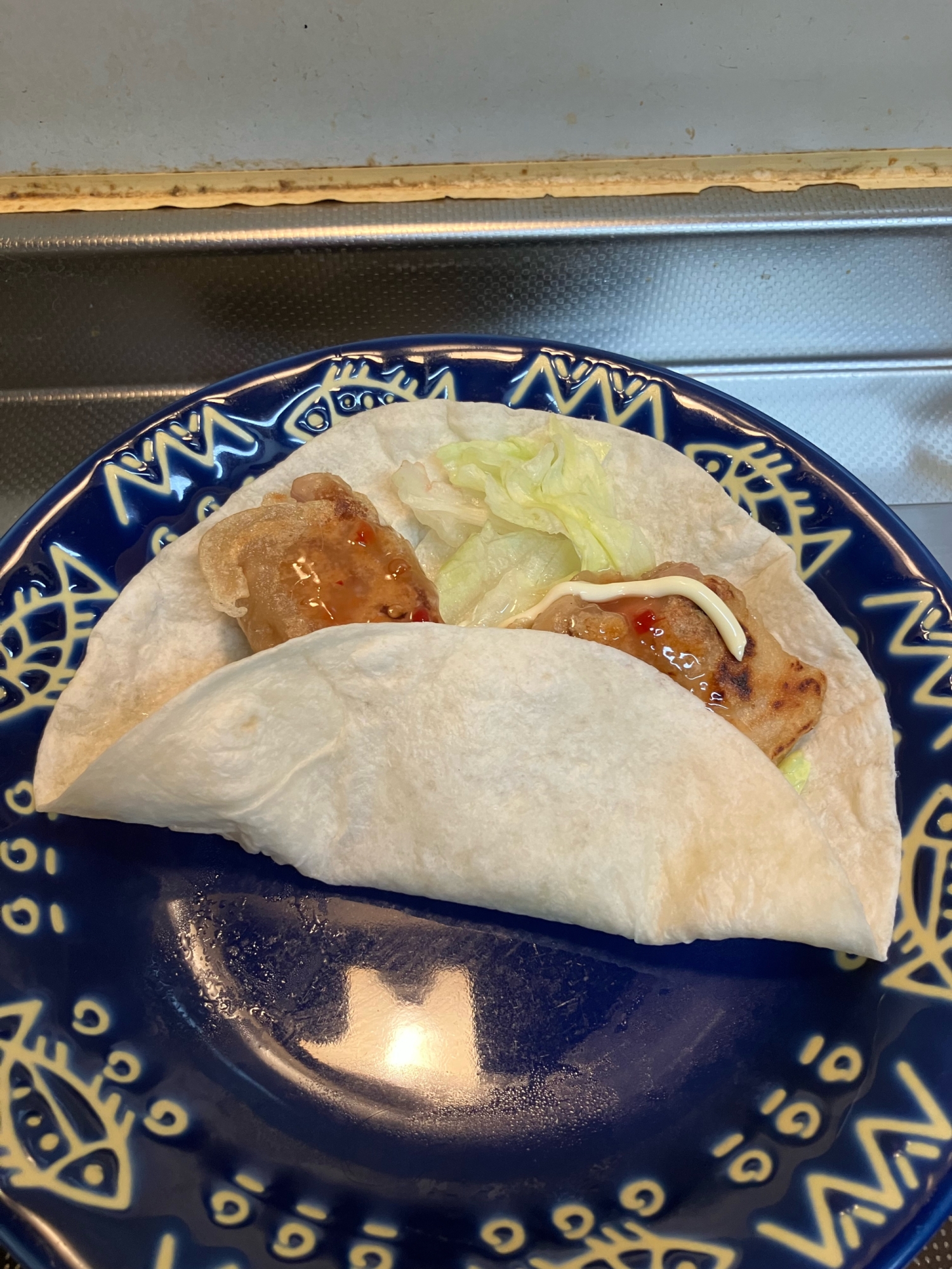 スイートチリが旨い♪鶏肉のトルティーヤ巻き^_^