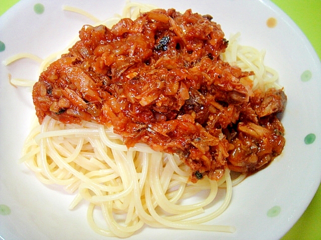 雑穀とサバ味噌缶のケチャップパスタ