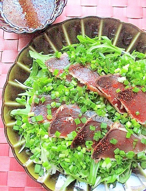 かつおのたたきと水菜の薬味たっぷりサラダ