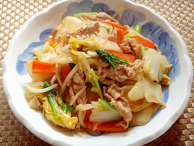 白菜ともやし豚肉の中華風野菜炒め