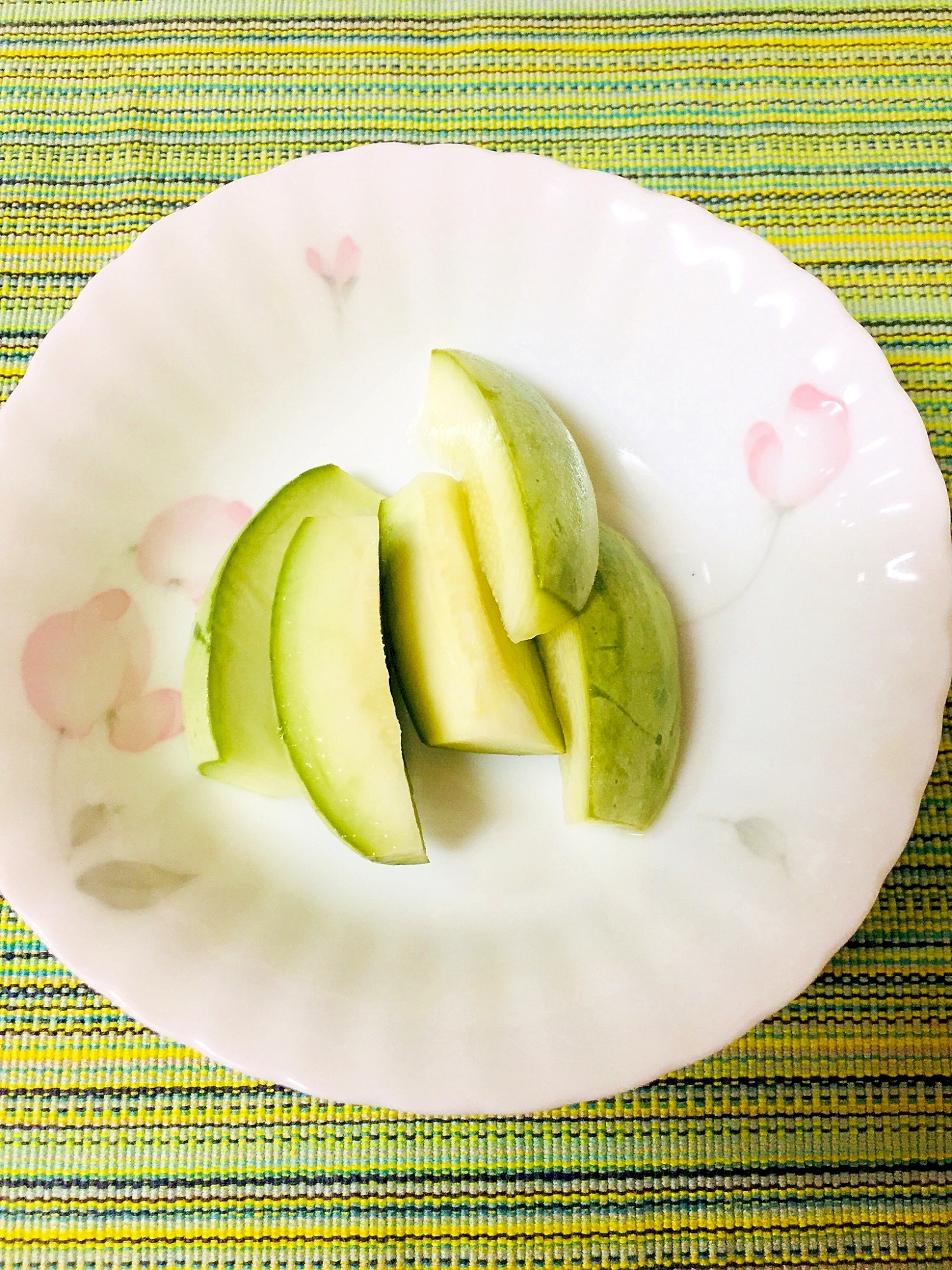 子メロン(摘果メロン)のあっさり漬物