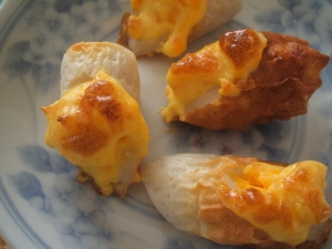 ちくわの卵黄マヨチーズ焼き