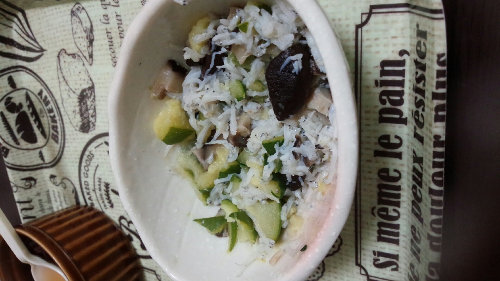 離乳食完了期 ズッキーニのしらす和え レシピ 作り方 By たくみ905 楽天レシピ