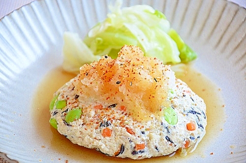 鶏肉と豆腐のレンチンさっぱりハンバーグ