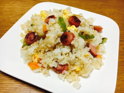 お昼ごはんに卵も追加で作りました(o^^o)。フライパンとっても便利ですよね(^.^)美味しかったです、ごちそうさまでした♪