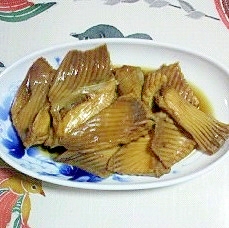 骨まで食べれます かすべの黒砂糖煮 レシピ 作り方 By 2727椿 楽天レシピ 骨まで食べれます かすべの黒砂糖煮 レシピ 作り方 By 2727椿 楽天レシピ